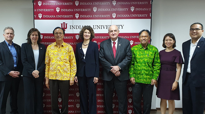 President of Walailak University is invited to visit new office of Indiana University ASEAN Gateway in Bangkok