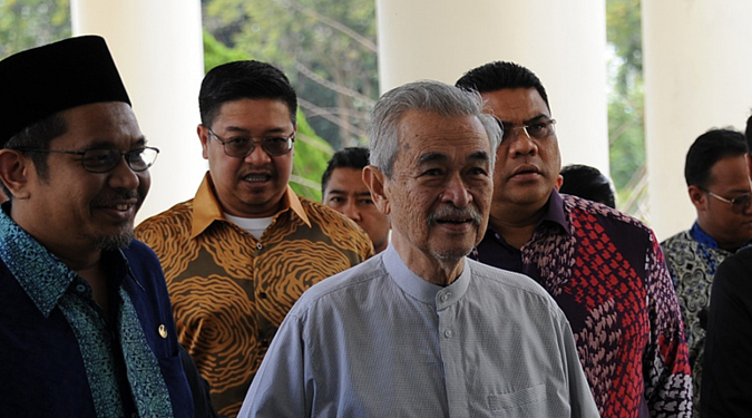H.E. Tun Abdullah Ahmad Badawi, a former Prime-Minister of Malaysia paid an official visit to Walailak University (WU)